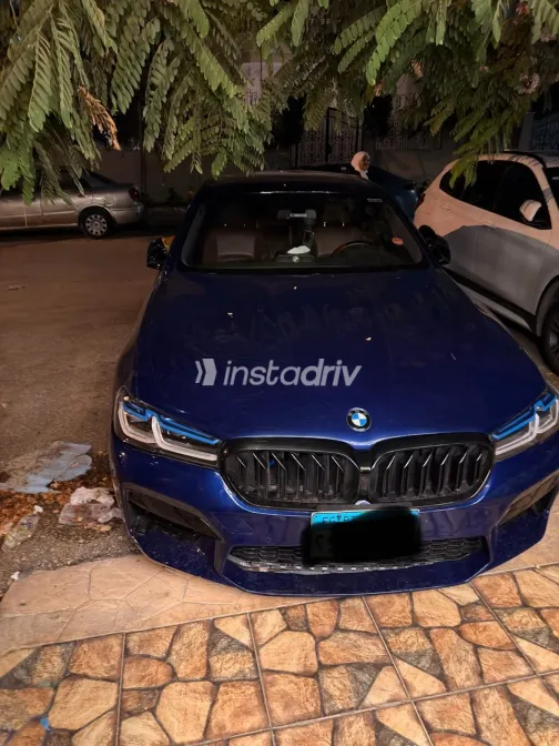 BMW 520 2014 Blue Automatic Used for Sale in Greater Cairo ( Cairo + Giza) - 3