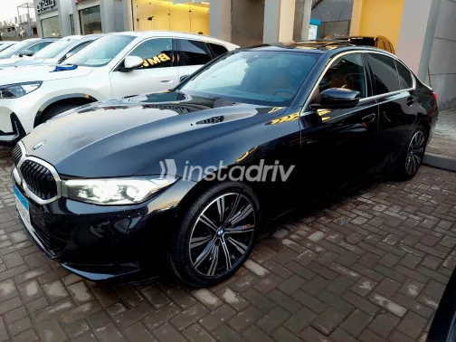 بي ام دبليو 320 2026 أسود أوتوماتيك مستعملة للبيع في القاهرة الكبرى ( القاهرة - الجيزة) - 3