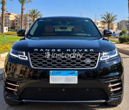 Land Rover Range Rover 2021 Black Automatic Used for Sale in Greater Cairo ( Cairo + Giza) - 3