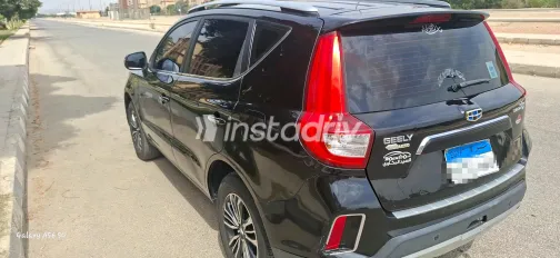 جيلي امجراند X7 2019 أسود أوتوماتيك مستعملة للبيع في القاهرة الكبرى ( القاهرة - الجيزة) - 7