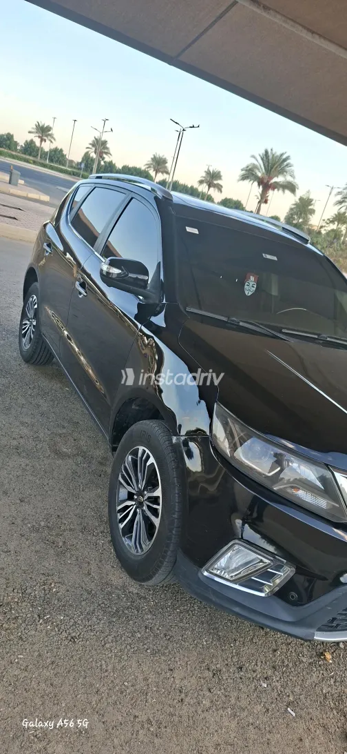 جيلي امجراند X7 2019 أسود أوتوماتيك مستعملة للبيع في القاهرة الكبرى ( القاهرة - الجيزة) - 10