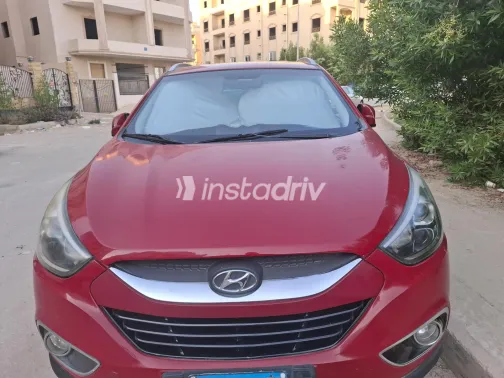 Hyundai IX 35 2016 Red Automatic Used for Sale in Greater Cairo ( Cairo + Giza) - 1