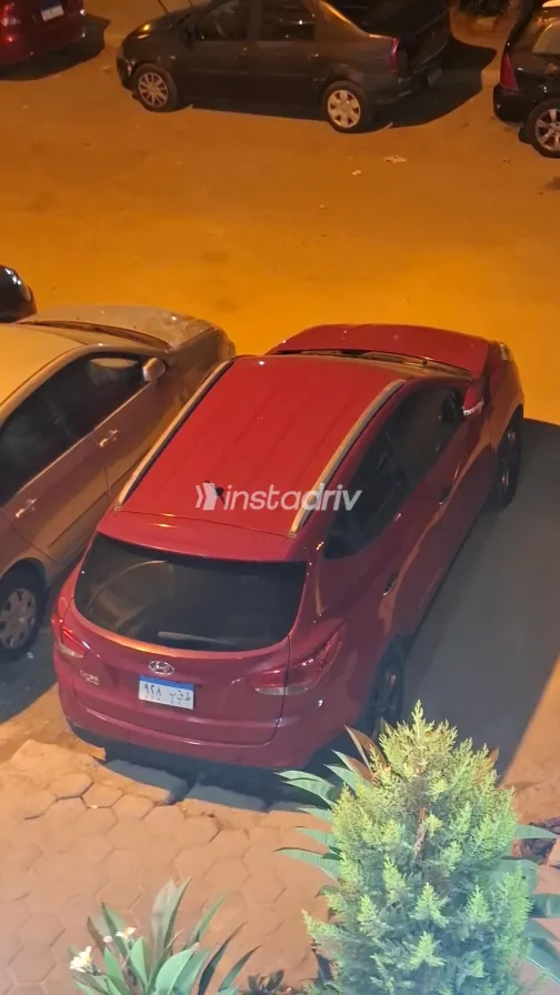 Hyundai IX 35 2016 Red Automatic Used for Sale in Greater Cairo ( Cairo + Giza) - 8