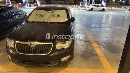 Skoda Superb 2011 Black Automatic Used for Sale in Madinaty - 2