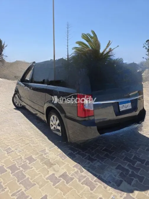 Chrysler Town & Country 2011 Petroleum Automatic Used for Sale in Alexandria - 3