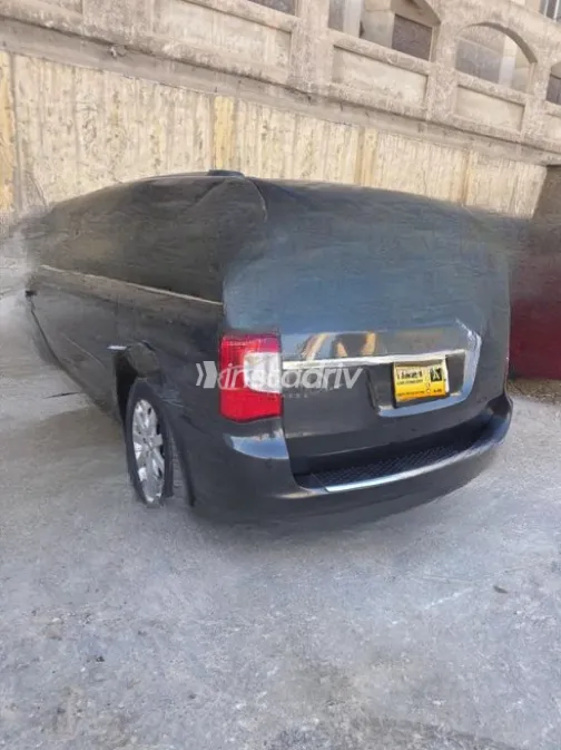 Chrysler Town & Country 2011 Petroleum Automatic Used for Sale in Alexandria - 8
