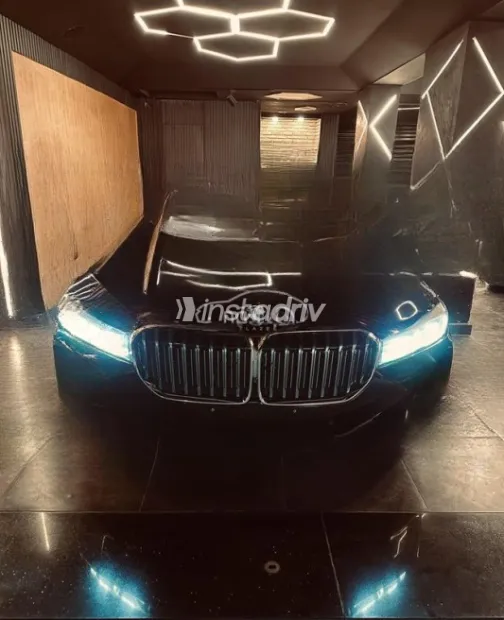 BMW 740 2020 Black Automatic Used for Sale in Cairo - 1