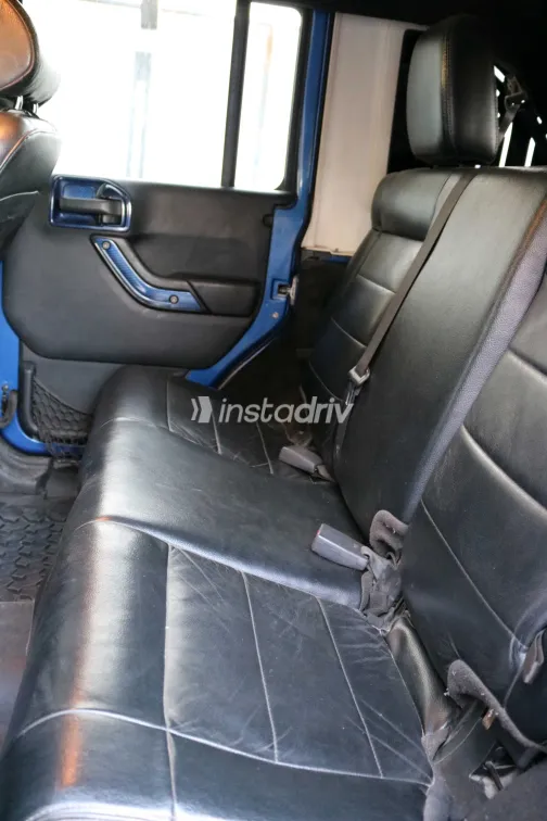 Jeep Wrangler 2012 Blue Automatic Used for Sale in Greater Cairo ( Cairo + Giza) - 8