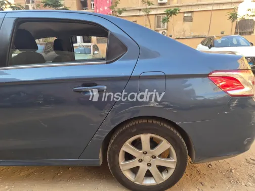 Peugeot 301 2016 Blue Automatic Used for Sale in Greater Cairo ( Cairo + Giza) - 5