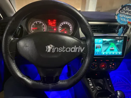 Peugeot 301 2016 Blue Automatic Used for Sale in Greater Cairo ( Cairo + Giza) - 6