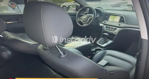Hyundai Elantra AD 2018 Blue Automatic Used for Sale in Greater Cairo ( Cairo + Giza) - 10