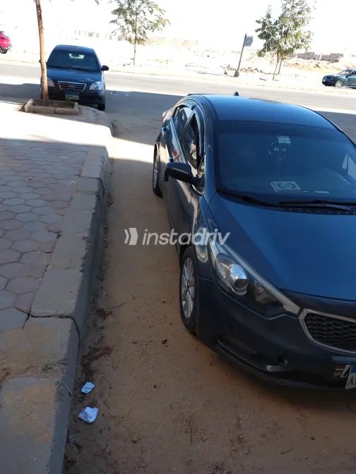 Kia K3 2016 White Automatic Used for Sale in Greater Cairo ( Cairo + Giza) - 3