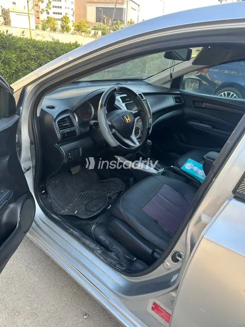 Honda City 2009 Silver Automatic Used for Sale in Greater Cairo ( Cairo + Giza) - 5