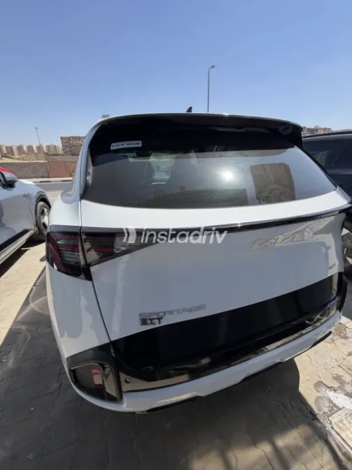 Kia Sportage 2027 White Automatic New for Sale in Cairo - 4