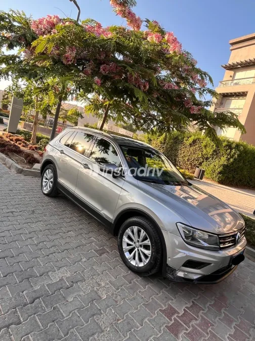 Volkswagen Tiguan 2018 Silver Automatic Used for Sale in Greater Cairo ( Cairo + Giza) - 5