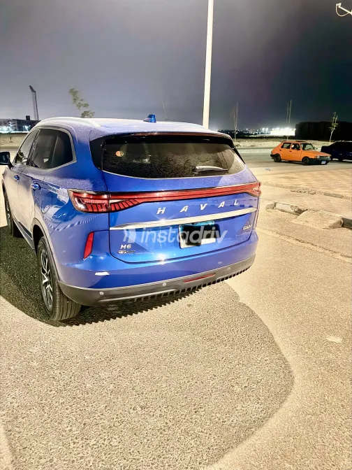 Haval H6 2022 Blue Automatic Used for Sale in Greater Cairo ( Cairo + Giza) - 3