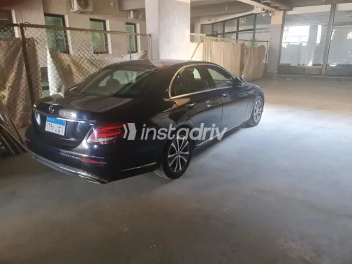 مرسيدس E 350 2020 أبيض أوتوماتيك مستعملة للبيع في القاهرة الكبرى ( القاهرة - الجيزة) - 2