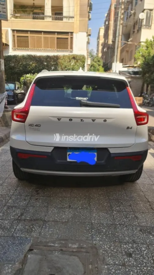Volvo XC 40 2022 White Automatic Used for Sale in Heliopolis - 2