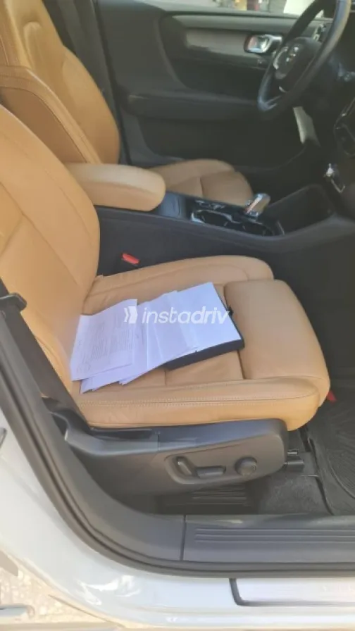 Volvo XC 40 2022 White Automatic Used for Sale in Heliopolis - 5