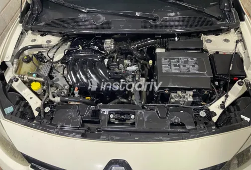 Renault Fluence 2015 Beige Automatic Used for Sale in Greater Cairo ( Cairo + Giza) - 3