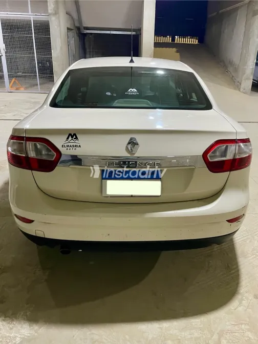 Renault Fluence 2015 Beige Automatic Used for Sale in Greater Cairo ( Cairo + Giza) - 8