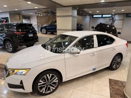 Skoda Octavia 2026 White Automatic New for Sale in Cairo - 5