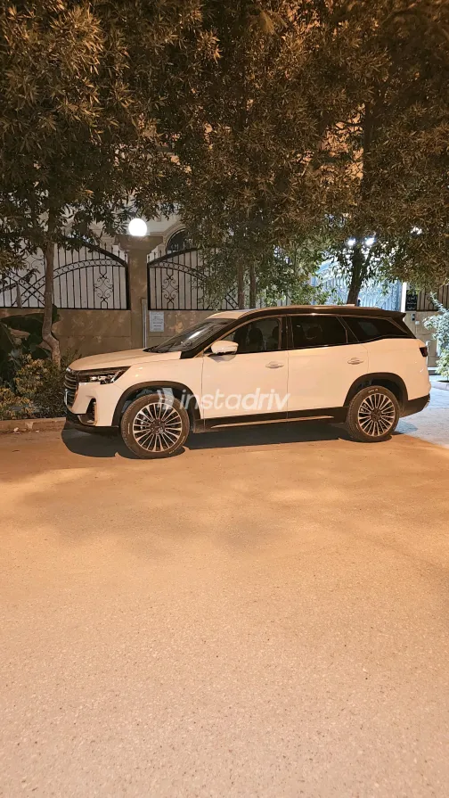 Jetour X90 Plus 2024 White Automatic Used for Sale in Greater Cairo ( Cairo + Giza) - 4