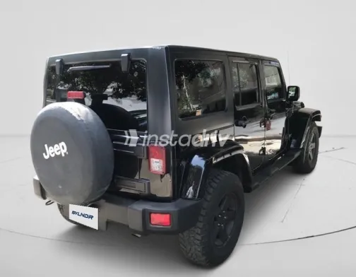 Jeep Wrangler 2014 Black Automatic Used for Sale in Greater Cairo ( Cairo + Giza) - 9
