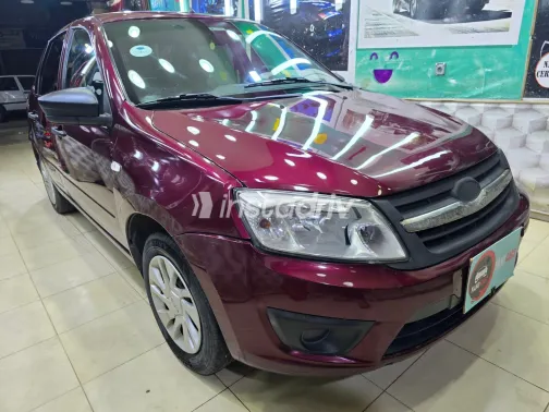 Lada Granta 2020 White Manual Used for Sale in Greater Cairo ( Cairo + Giza) - 2