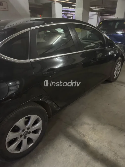 Opel Astra 2019 Black Automatic Used for Sale in Greater Cairo ( Cairo + Giza) - 2
