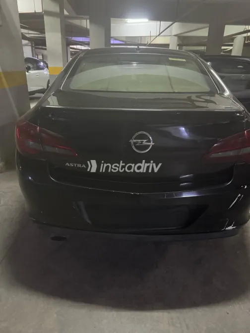 Opel Astra 2019 Black Automatic Used for Sale in Greater Cairo ( Cairo + Giza) - 4