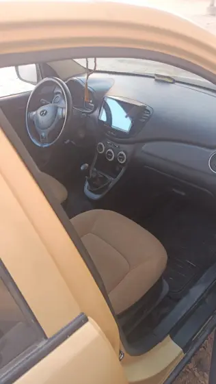 Hyundai I10 2008 Yellow Manual Used for Sale in Greater Cairo ( Cairo + Giza)