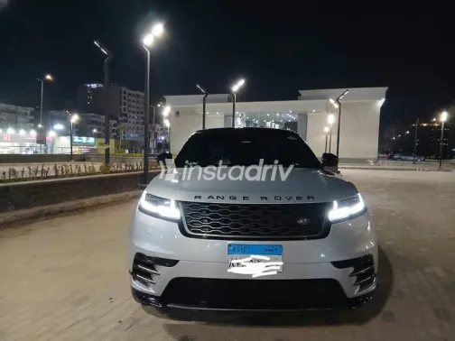 Land Rover Velar 2021 Gray Automatic Used for Sale in Nasr city - 4