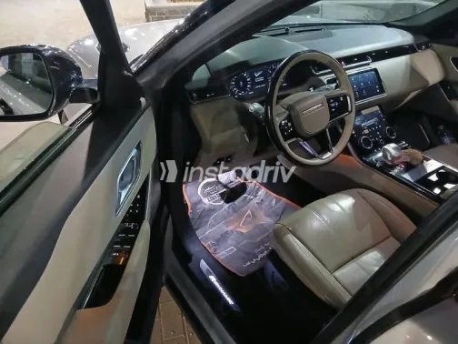 Land Rover Velar 2021 Gray Automatic Used for Sale in Nasr city - 8