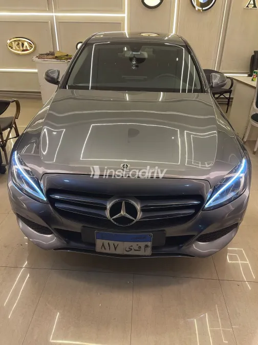 Mercedes C 180 2017 Gray Automatic Used for Sale in Greater Cairo ( Cairo + Giza) - 5