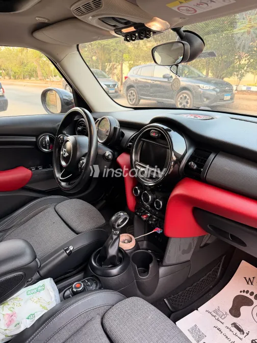 Mini Cooper 2016 Red Automatic Used for Sale in Greater Cairo ( Cairo + Giza) - 1