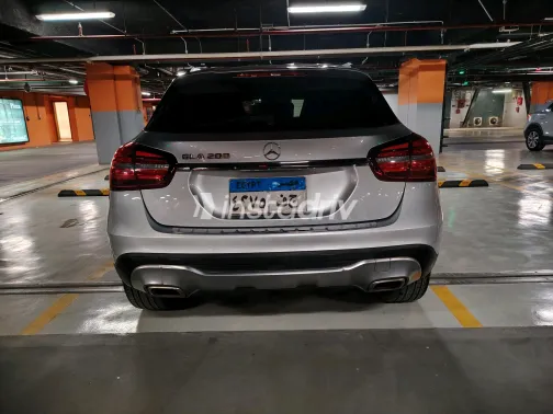 Mercedes GLA 200 2019 Silver Automatic Used for Sale in Greater Cairo ( Cairo + Giza) - 8