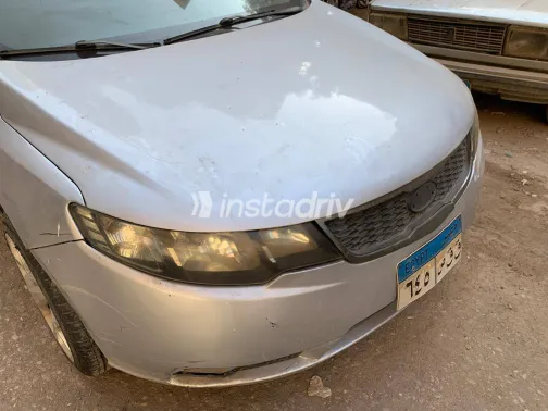 Kia Cerato 2013 Silver Automatic Used for Sale in Greater Cairo ( Cairo + Giza) - 1
