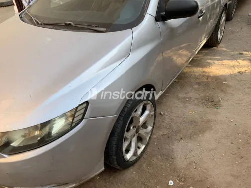 Kia Cerato 2013 Silver Automatic Used for Sale in Greater Cairo ( Cairo + Giza) - 2