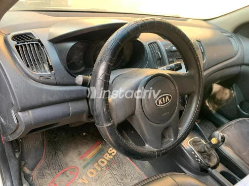Kia Cerato 2013 Silver Automatic Used for Sale in Greater Cairo ( Cairo + Giza) - 6