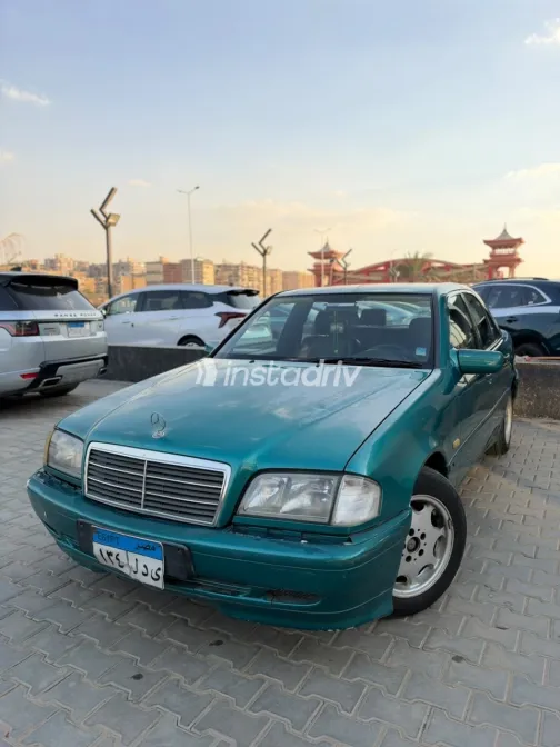 Mercedes C 180 1999 Green Automatic Used for Sale in Greater Cairo ( Cairo + Giza) - 5