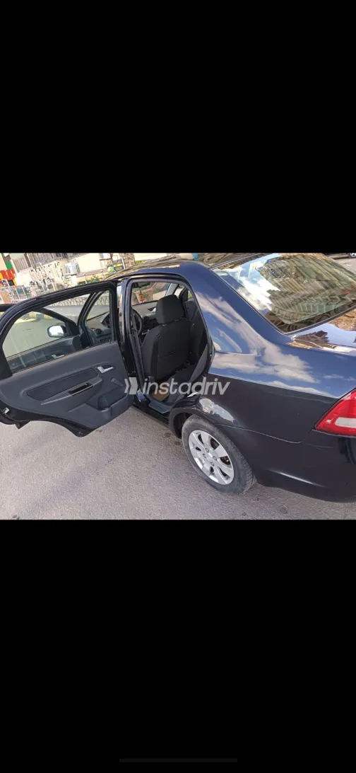 Proton Saga 2011 Black Automatic Used for Sale in Greater Cairo ( Cairo + Giza) - 8