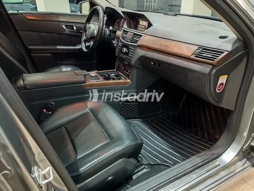 Mercedes E 300 2010 Silver Automatic Used for Sale in Greater Cairo ( Cairo + Giza) - 8