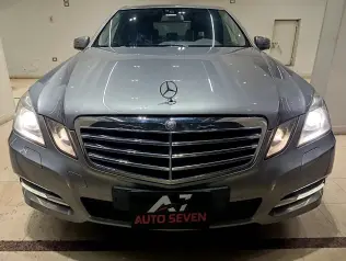 Mercedes E 300 2010 Silver Automatic Used for Sale in Greater Cairo ( Cairo + Giza)