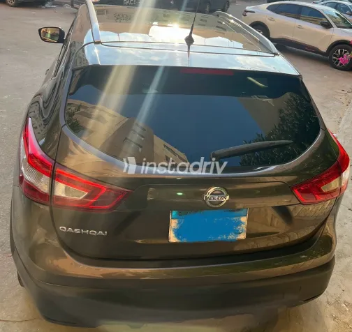 Nissan Qashqai 2017 Brown Automatic Used for Sale in Greater Cairo ( Cairo + Giza) - 6