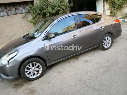 Nissan Sunny 2016 Gray Automatic Used for Sale in Greater Cairo ( Cairo + Giza) - 3