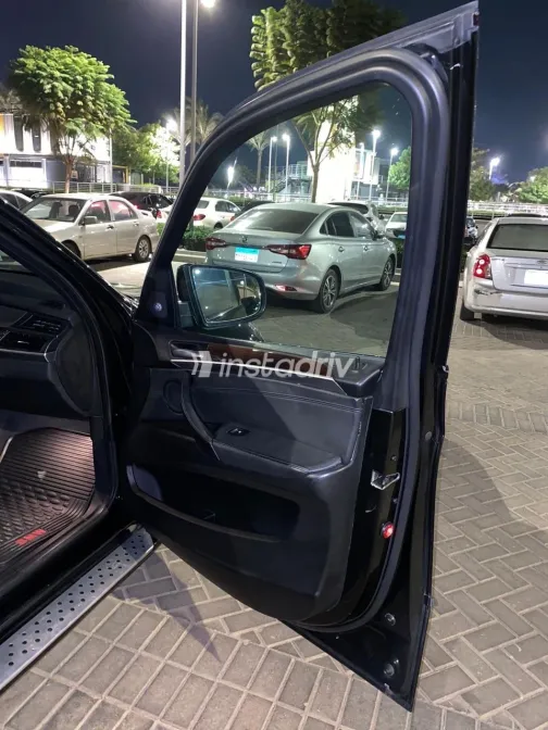 BMW X5 2009 Black Automatic Used for Sale in Greater Cairo ( Cairo + Giza) - 5