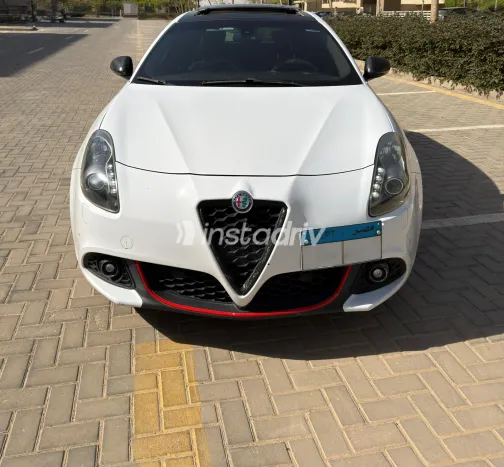 Alfa Romeo Giulietta 2020 White Automatic Used for Sale in Greater Cairo ( Cairo + Giza) - 2