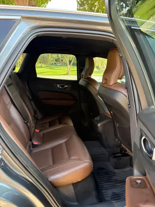 Volvo XC60 2021 Gray Automatic Used for Sale in Greater Cairo ( Cairo + Giza)
