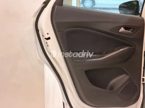Opel Grandland 2022 White Automatic Used for Sale in Greater Cairo ( Cairo + Giza) - 6
